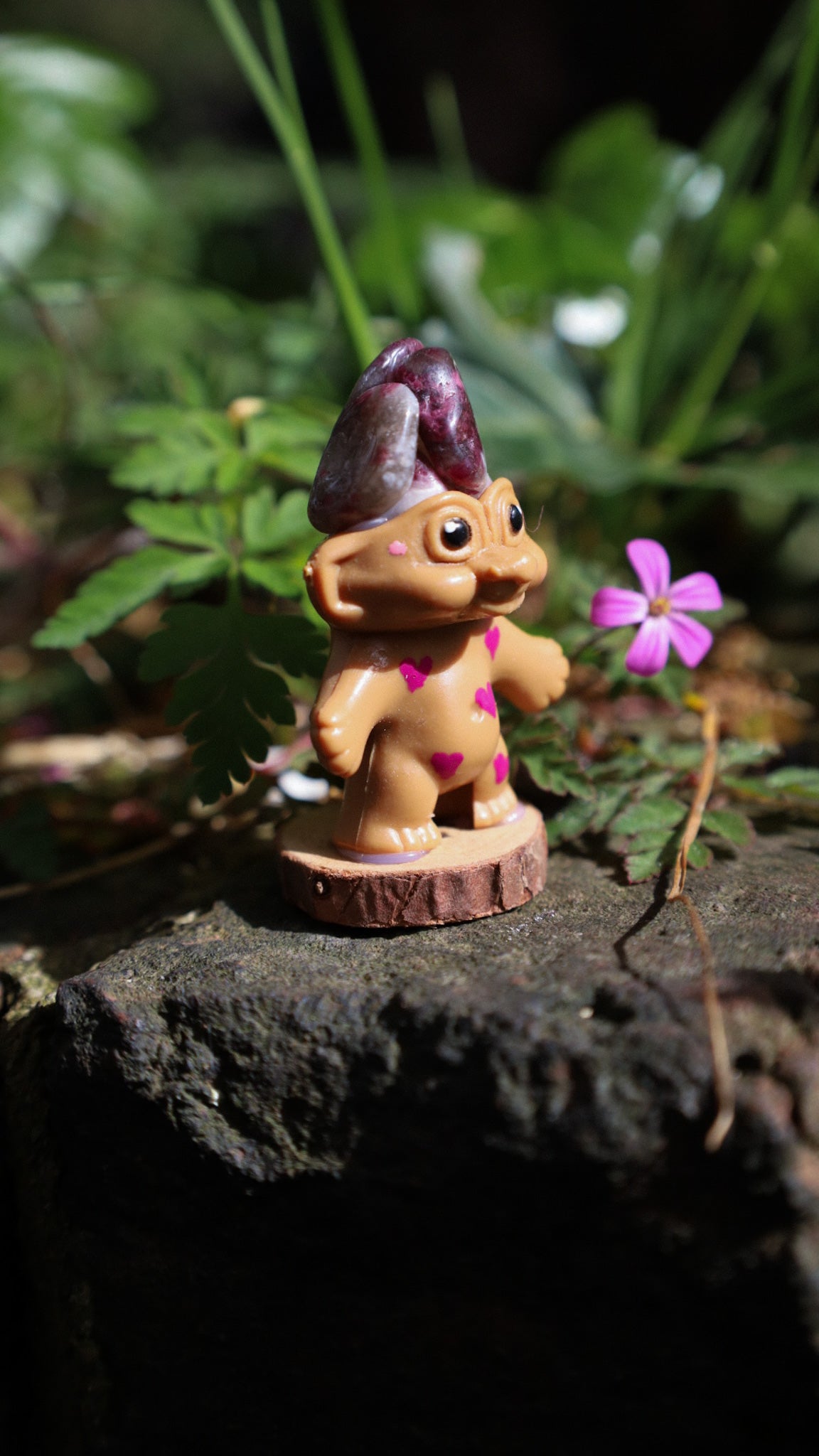 NIVRA - UNICORN STONE