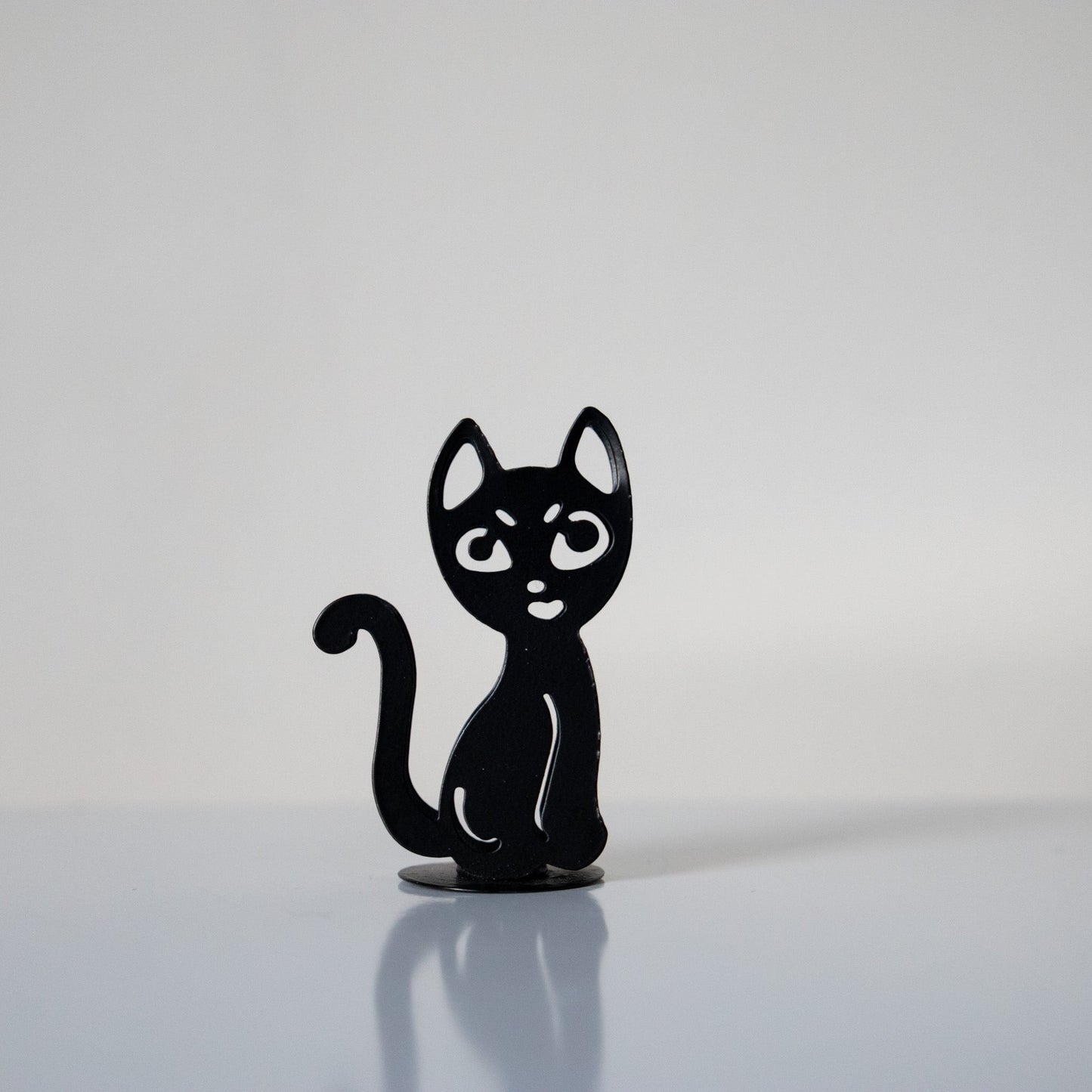 Cat stand - for mini sphereswitchy marketwitchy marketdsfghjhCat stand - for mini spheres