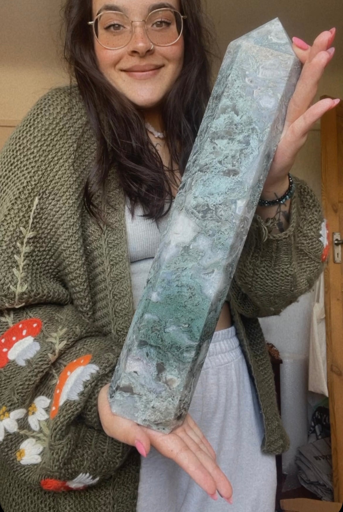 Huge Moss Agate towerwitchy marketwitchy markethfdhdhdHuge Moss Agate tower