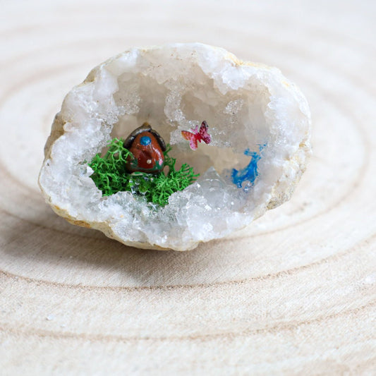 Medium fairy geode Bwitchy marketwitchy marketkjgfxcvbhjugyjMedium fairy geode B