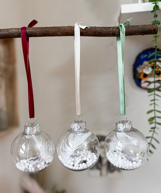 Crystal baubles (holiday special)witchy marketwitchy marketloveRed (Love and Friendship)Crystal baubles (holiday special)